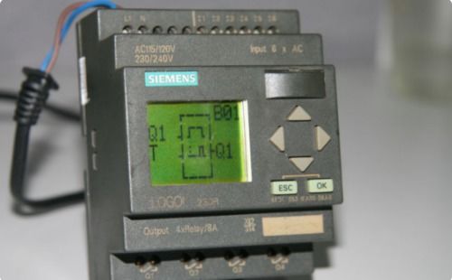 什么是可编程逻辑控制器PLC？