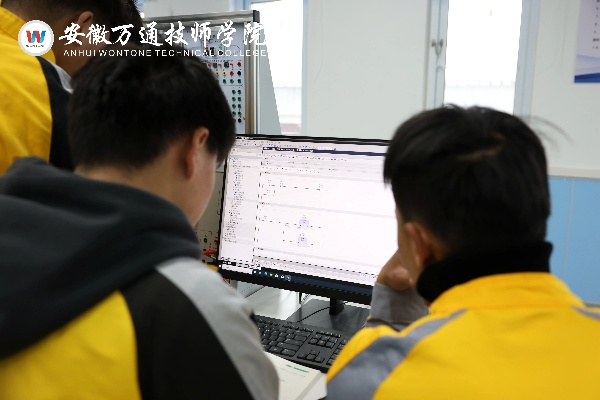 安徽PLC控制器零售店概览 安徽PLC控制器零售店概览
