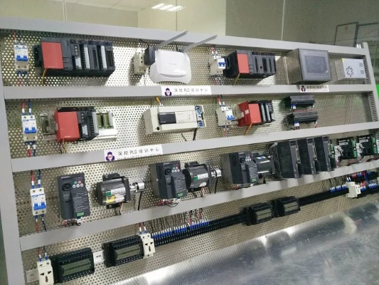 信阳PLC控制器零售店全面解析